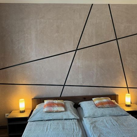 Apartmany Catalina Nesvady ภายนอก รูปภาพ