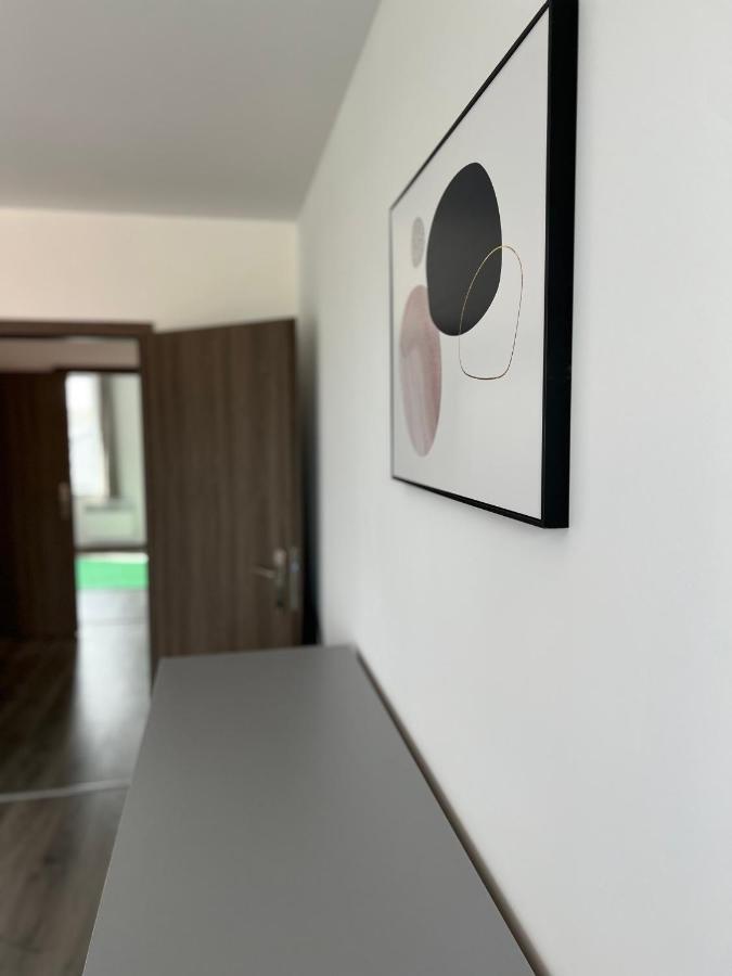 Apartmany Catalina Nesvady ภายนอก รูปภาพ