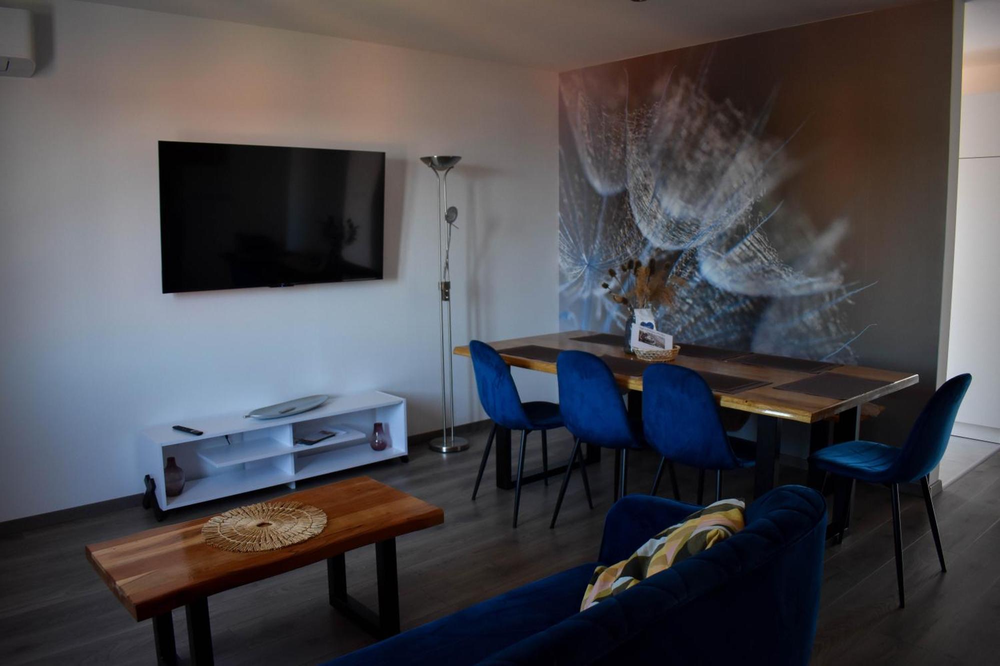 Apartmany Catalina Nesvady ภายนอก รูปภาพ