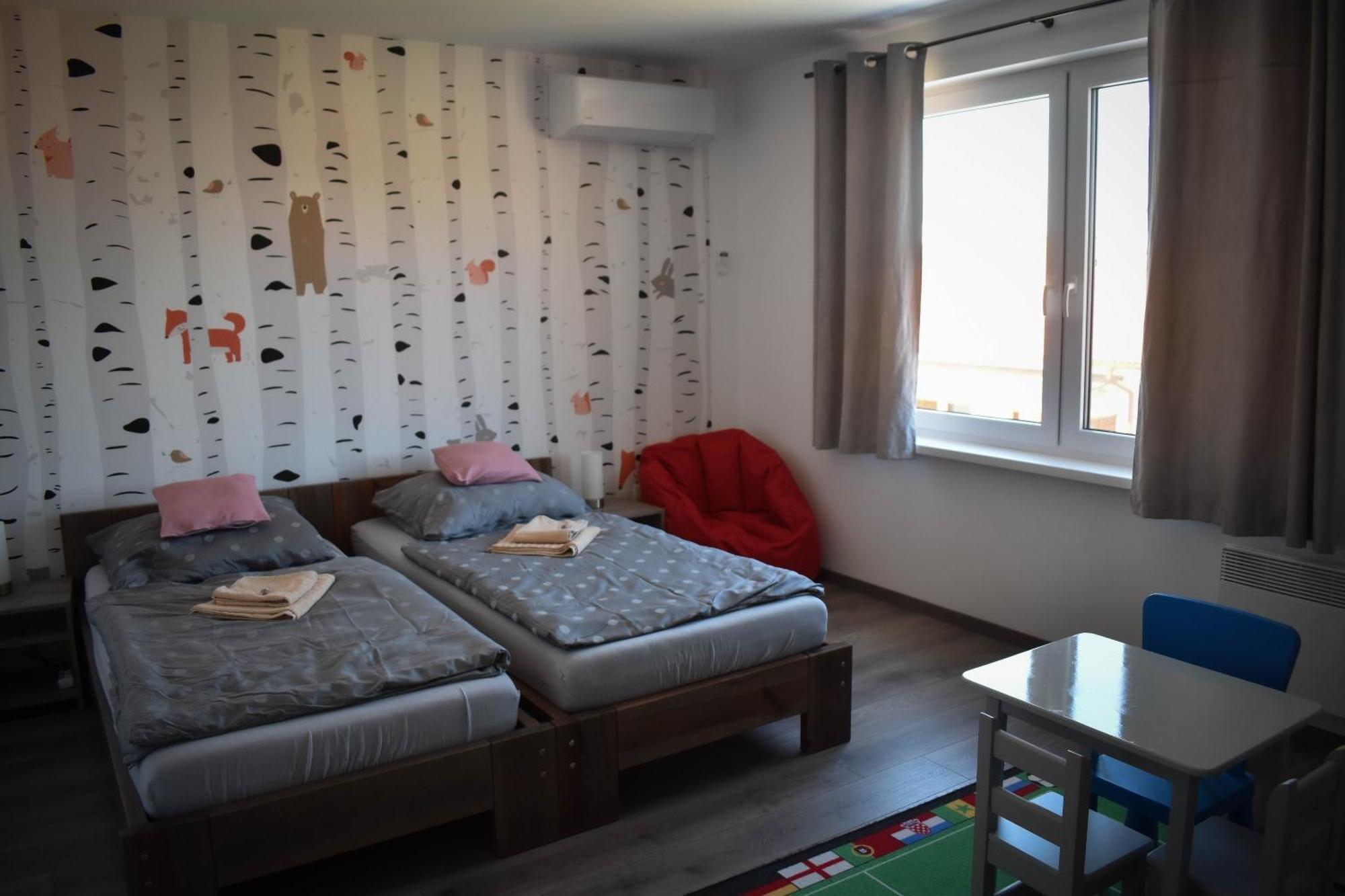 Apartmany Catalina Nesvady ภายนอก รูปภาพ