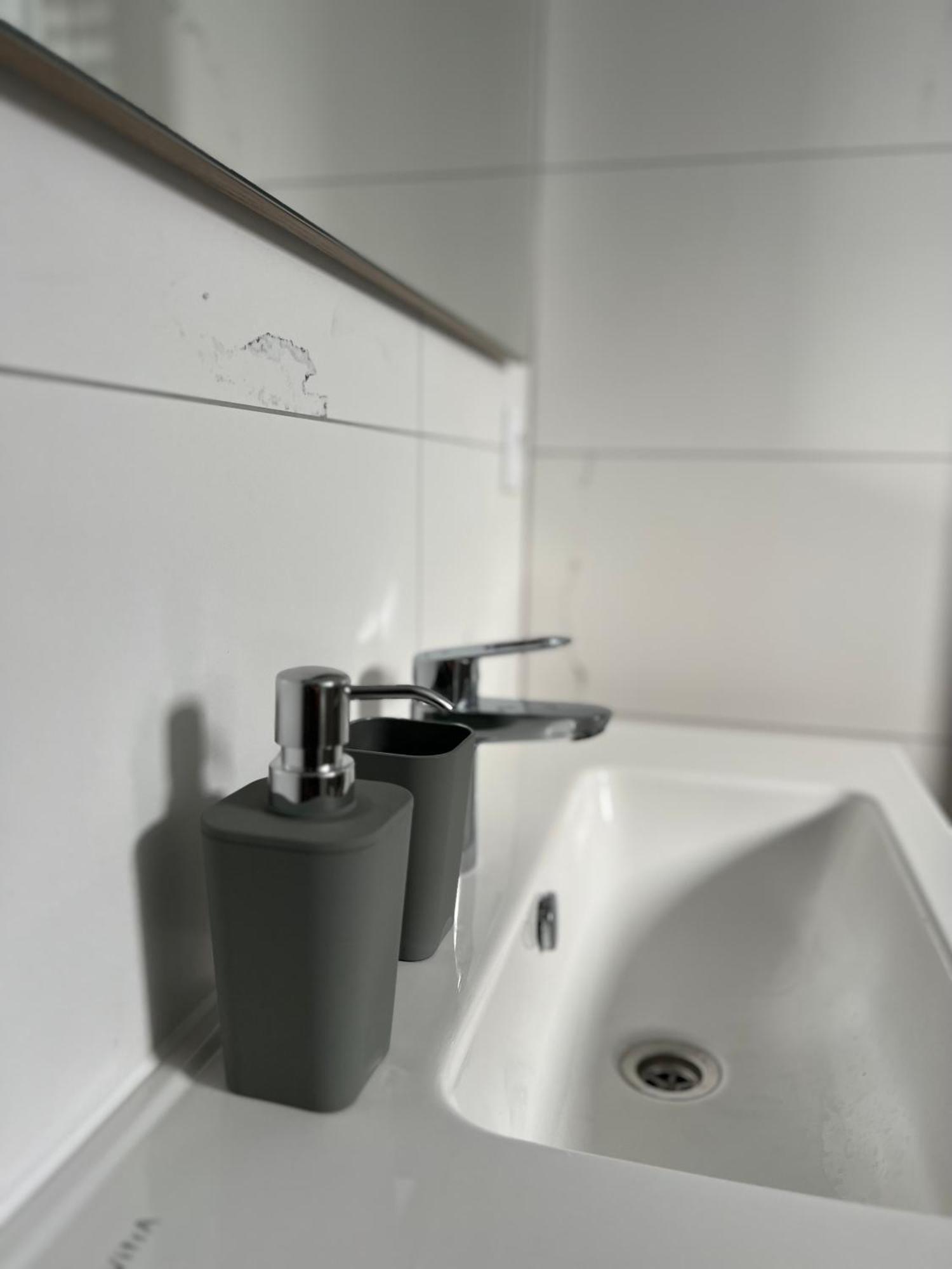 Apartmany Catalina Nesvady ภายนอก รูปภาพ