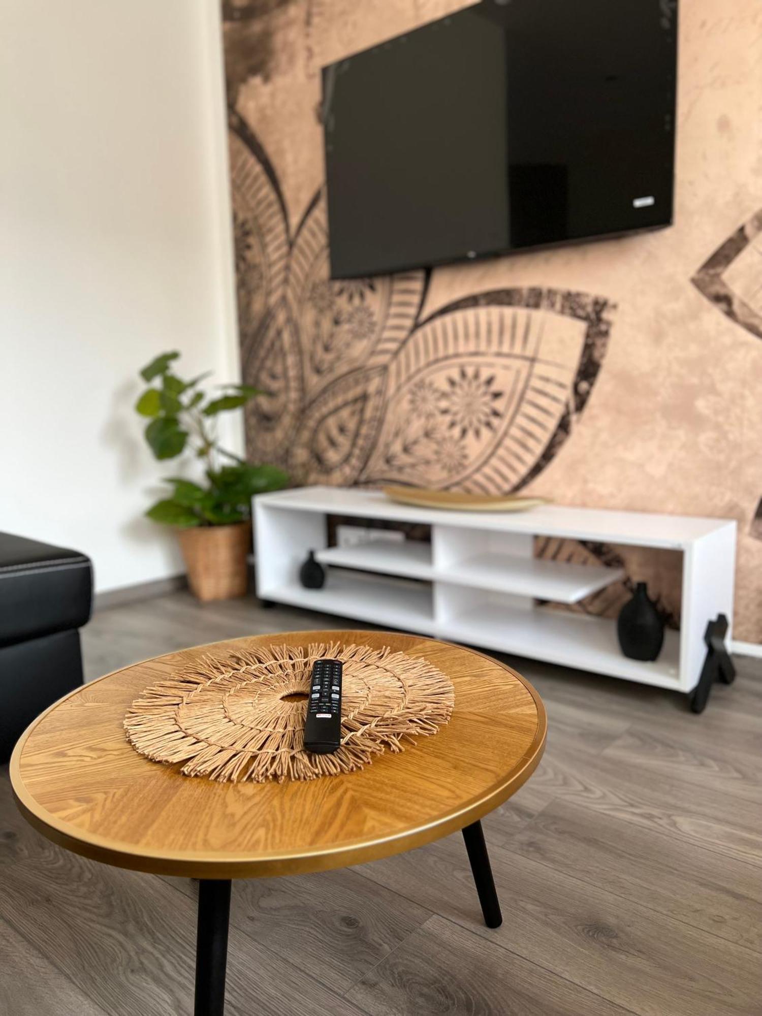 Apartmany Catalina Nesvady ภายนอก รูปภาพ