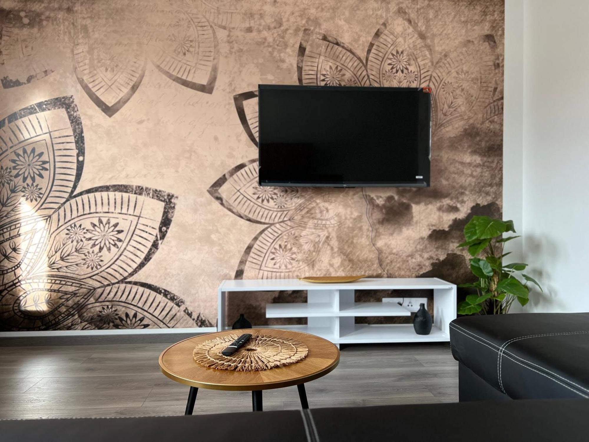 Apartmany Catalina Nesvady ภายนอก รูปภาพ