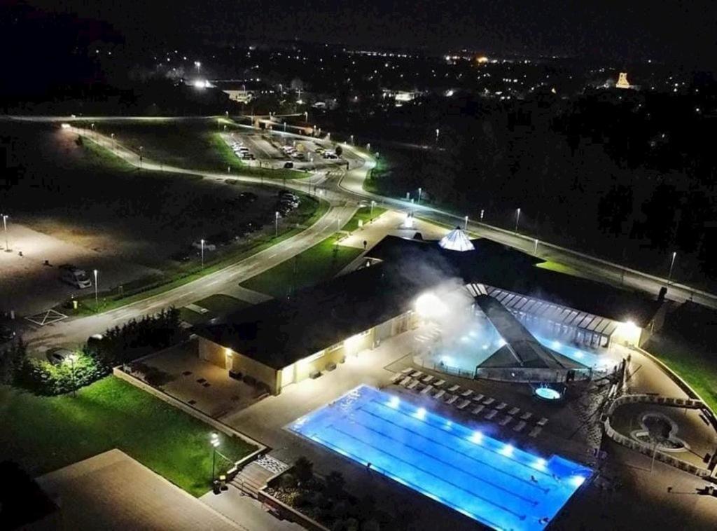 Apartmany Catalina Nesvady ภายนอก รูปภาพ