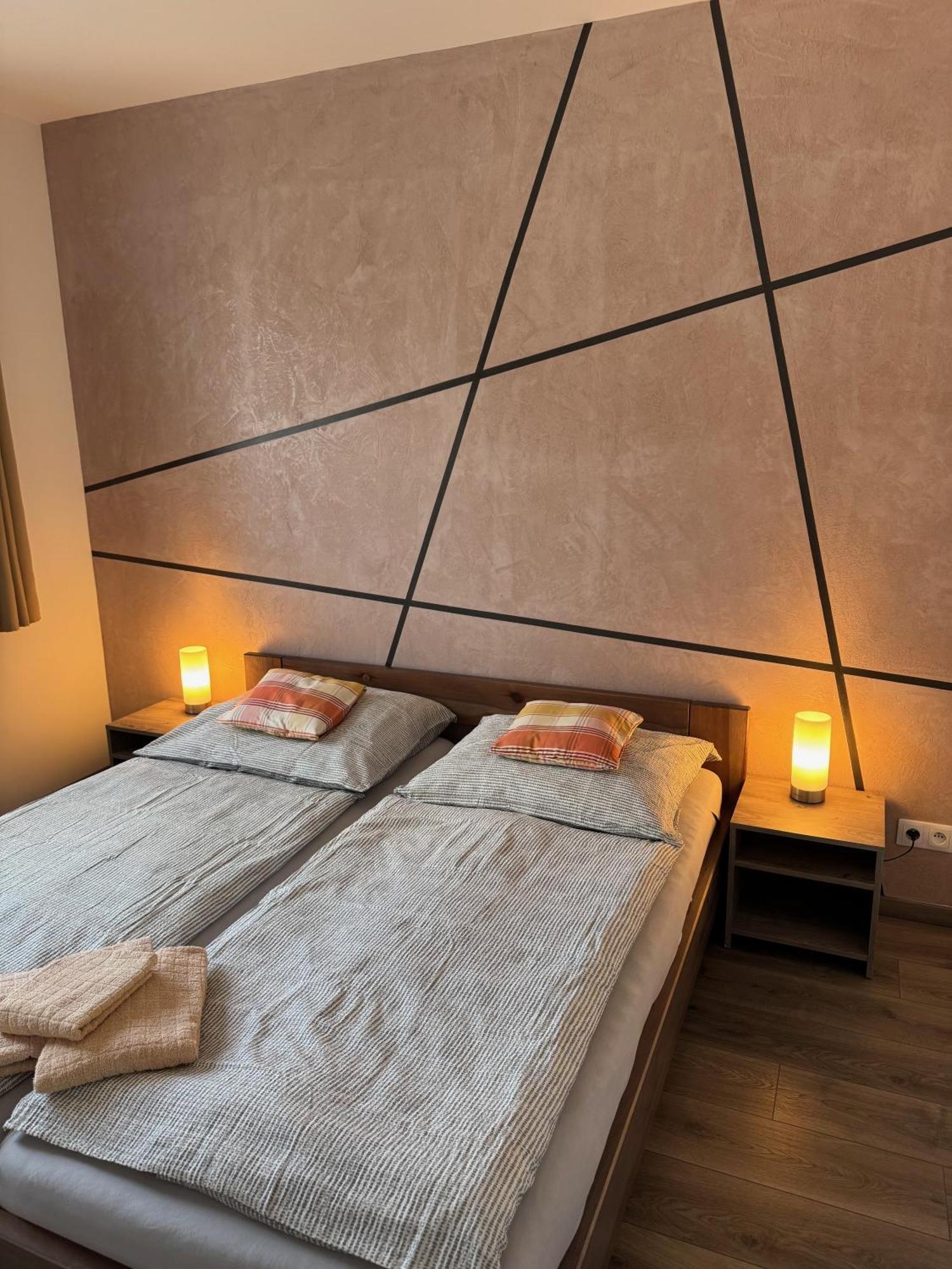Apartmany Catalina Nesvady ภายนอก รูปภาพ